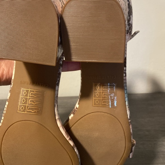 Call it Spring Heels - Picture 4 of 4